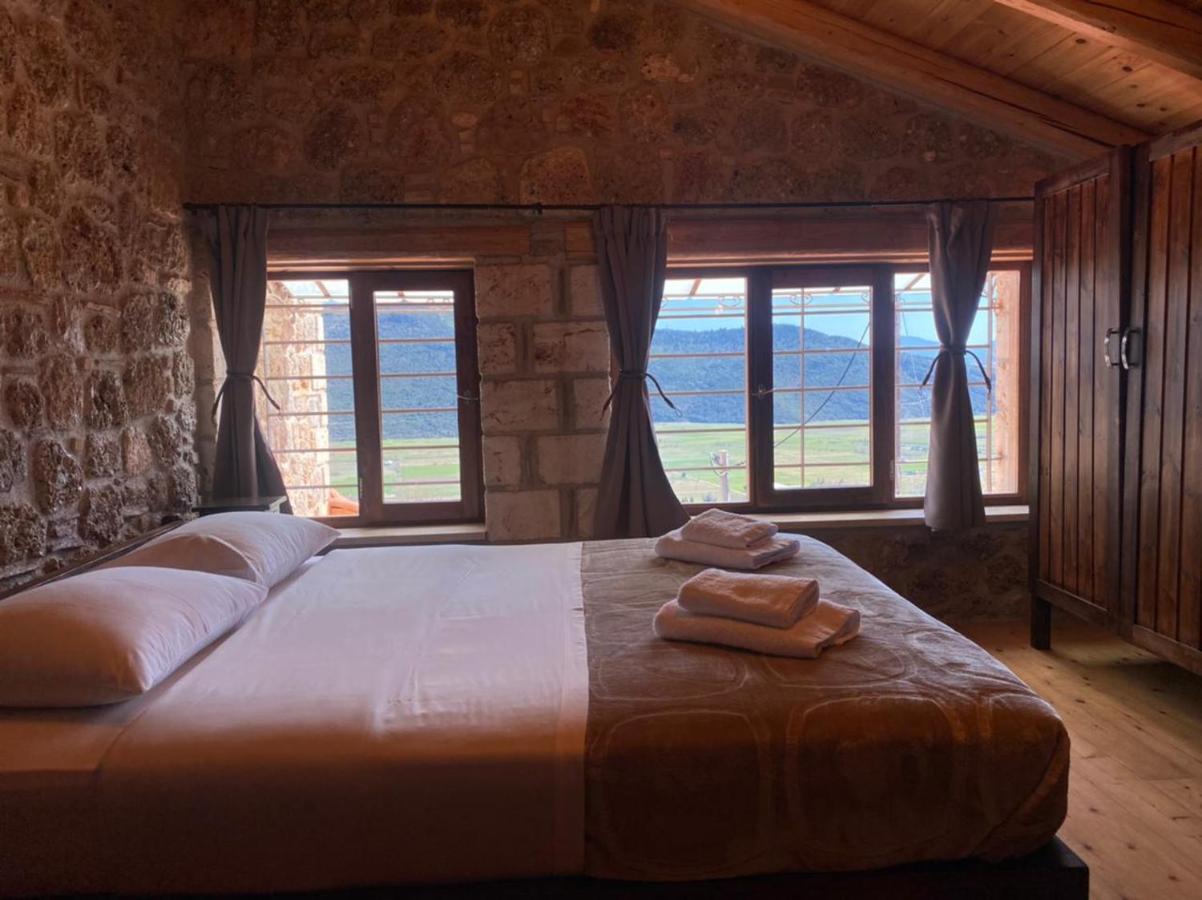 Angelic In The Mountains Villa Kesario Exterior photo